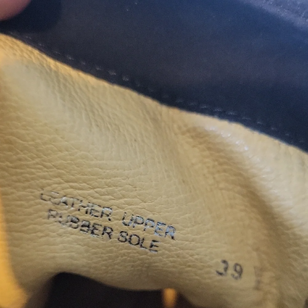 Black Suede Heeled Boots _ Size 9 - Picture 2 of 4